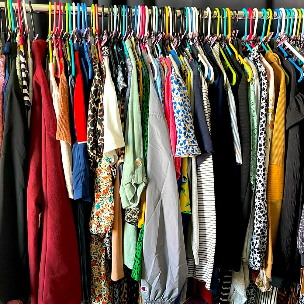 $10 Starts - Sunday, 2/2/25 Unlisted Women's Plus Sizes XL-4XL!!